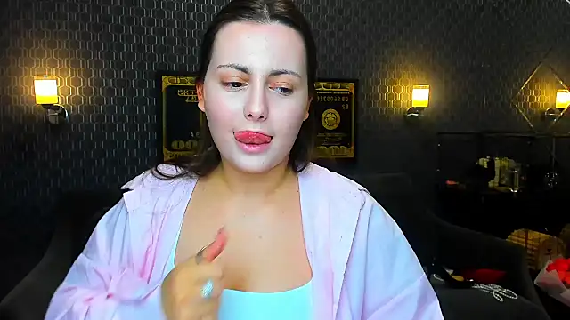 Snapshot of _extraterrestrial_ chatting on October 2025 04:28:02 PM extraterrestrial online show from October 2025 04:28:02 PM