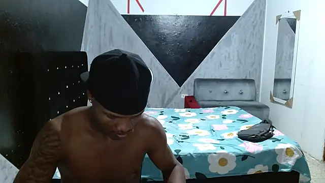 MiguelAngelxl online show from January 2026 01:43:02 AM