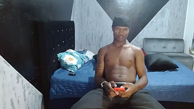 MiguelAngelxl online show from January 2026 08:49:01 PM