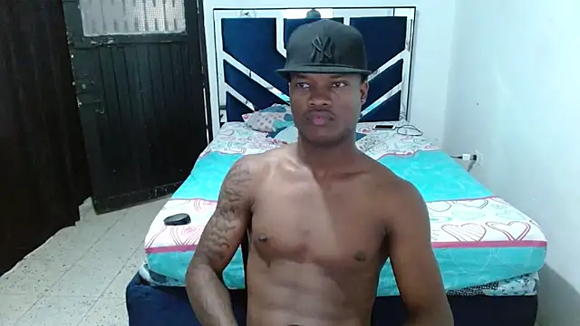 MiguelAngelxl online show from September 2025 02:34:01 PM