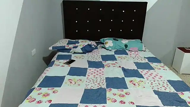 MiguelAngelxl online show from December 2025 04:19:01 PM