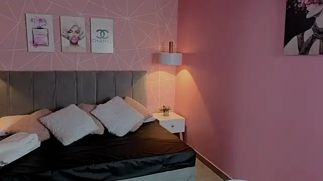 Snapshot of zara__sweet chatting on May 2026 03:43:02 PM zara sweet online show from May 2026 03:43:02 PM