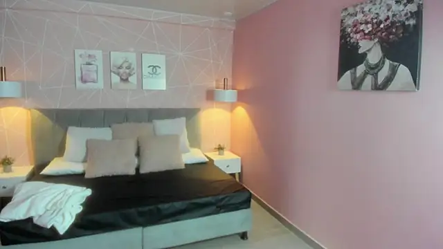 Snapshot of zara__sweet chatting on May 2026 03:48:02 PM zara sweet online show from May 2026 03:48:02 PM