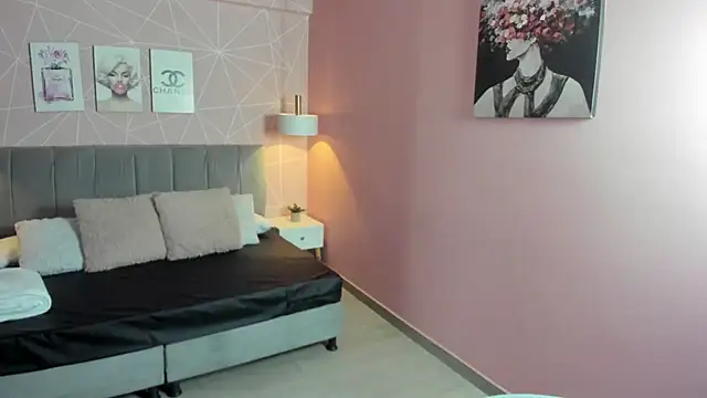 zara  sweet online show from December 2025 01:21:02 PM