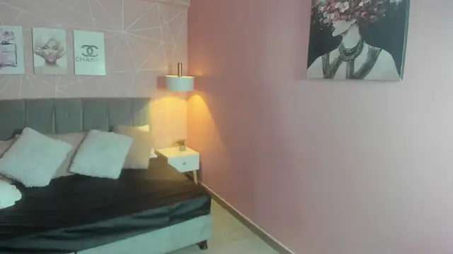 Snapshot of zara__sweet chatting on May 2026 01:48:01 PM zara sweet online show from May 2026 01:48:01 PM