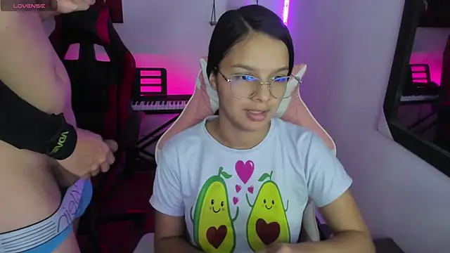 Snapshot of jessi_and_boy chatting on March 2026 07:14:02 PM jessi and boy online show from March 2026 07:14:02 PM