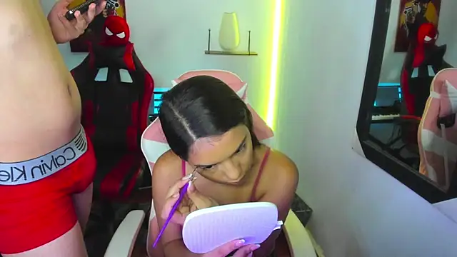 Snapshot of jessi_and_boy chatting on February 2026 04:15:01 PM jessi and boy online show from February 2026 04:15:01 PM