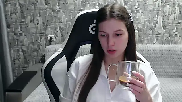 Snapshot of MissMiaCutie chatting on February 2025 12:54:01 PM MissMiaCutie online show from February 2025 12:54:01 PM