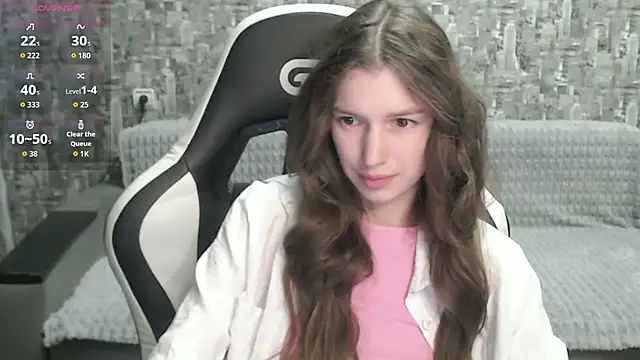 Snapshot of MissMiaCutie chatting on September 2025 12:22:01 PM MissMiaCutie online show from September 2025 12:22:01 PM