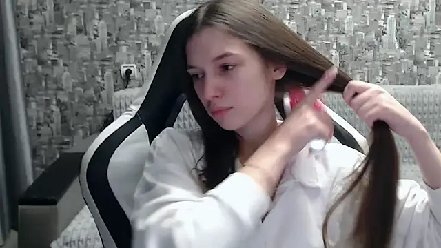 Snapshot of MissMiaCutie chatting on February 2025 02:01:01 PM MissMiaCutie online show from February 2025 02:01:01 PM