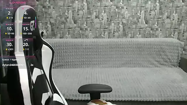 Snapshot of MissMiaCutie chatting on October 2025 10:23:02 AM MissMiaCutie online show from October 2025 10:23:02 AM