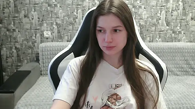 Snapshot of MissMiaCutie chatting on March 2025 02:18:02 PM MissMiaCutie online show from March 2025 02:18:02 PM