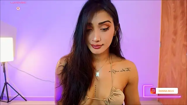 Dannawells online show from June 2026 06:57:01 PM