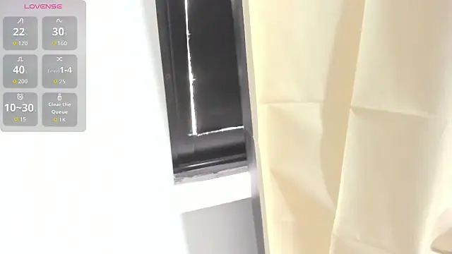 Kylie2211 online show from February 2026 04:03:01 PM