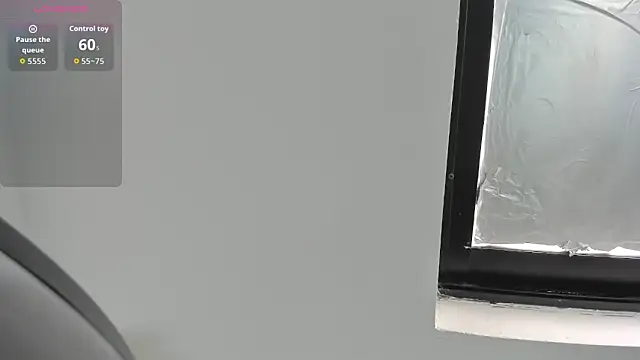 Kylie2211 online show from April 2026 06:45:02 PM