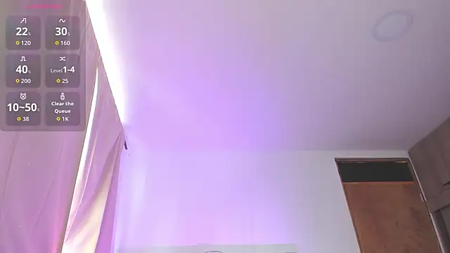 Kylie2211 online show from March 2026 01:34:02 PM