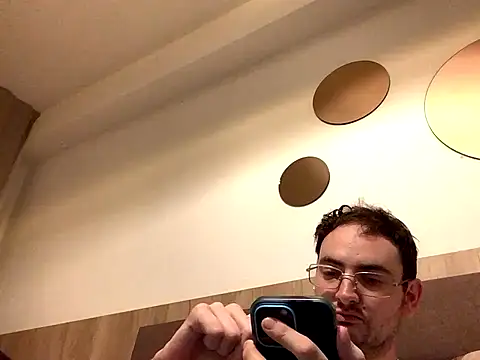 Hebrewhammers42 online show from November 2025 04:55:02 PM