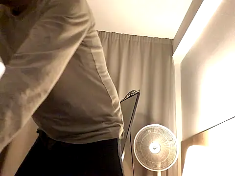 Hebrewhammers42 online show from December 2025 07:41:01 PM