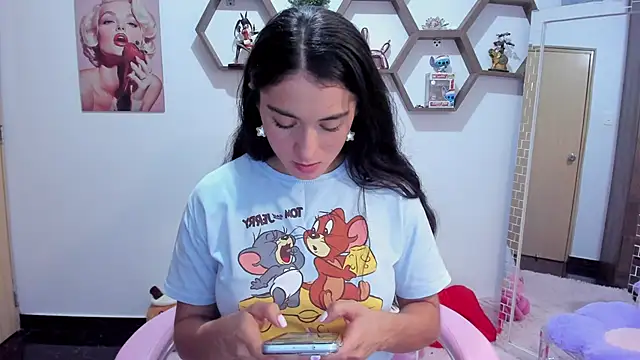 SharonSander online show from April 2026 09:38:02 PM