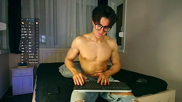 ChristianLevine  online show from April 2026 07:25:02 PM