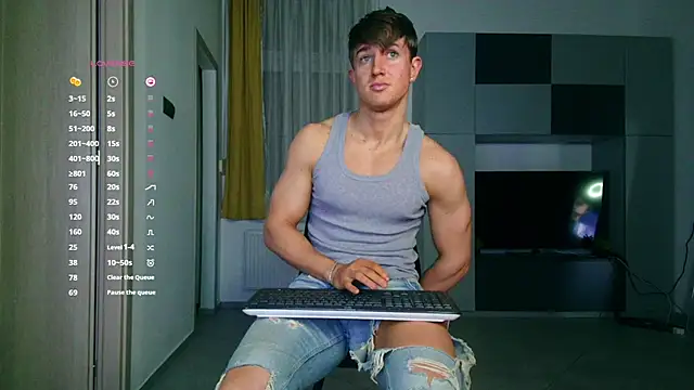 Snapshot of ChristianLevine_ chatting on November 2025 08:24:01 PM ChristianLevine online show from November 2025 08:24:01 PM