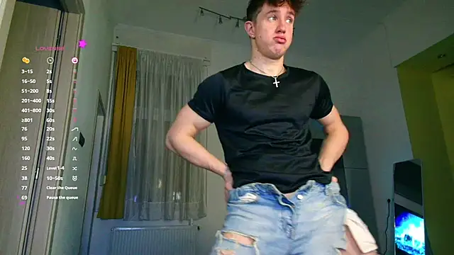 Snapshot of ChristianLevine_ chatting on October 2025 07:44:02 PM ChristianLevine online show from October 2025 07:44:02 PM