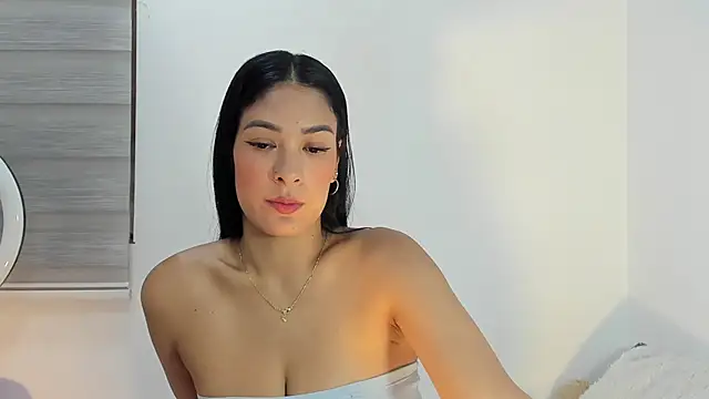 bella hadid1  online show from March 2026 08:32:02 AM