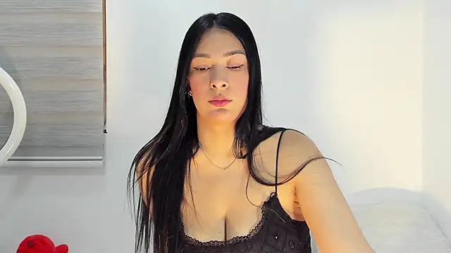 bella hadid1  online show from January 2026 03:44:01 AM