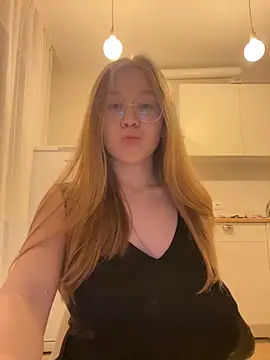 Eva Weyne online show from November 2025 08:03:01 PM