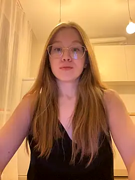 Eva Weyne online show from October 2025 08:09:02 PM