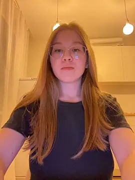 Eva Weyne online show from November 2025 08:01:01 PM