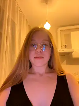 Eva Weyne online show from November 2025 08:23:02 PM