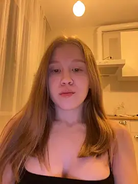 Eva Weyne online show from December 2025 06:35:02 PM