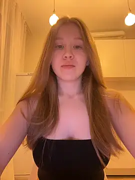 Eva Weyne online show from December 2025 08:30:02 PM