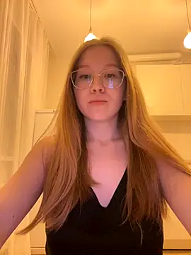 Eva Weyne online show from October 2025 07:55:02 PM