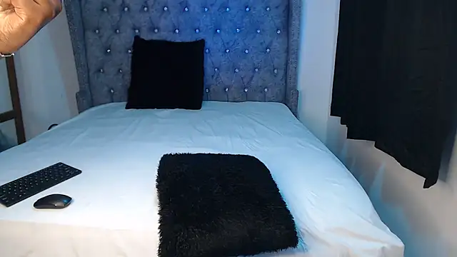 chococreamie online show from December 2025 05:57:02 AM