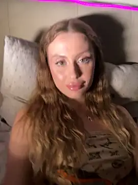 Snapshot of Sweet__Milly chatting on April 2026 06:05:02 PM Sweet Milly online show from April 2026 06:05:02 PM
