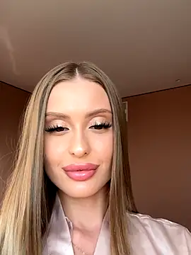 Snapshot of Sweet__Milly chatting on September 2025 01:34:02 PM Sweet  Milly online show from September 2025 01:34:02 PM