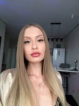Snapshot of Sweet__Milly chatting on September 2025 01:40:01 PM Sweet  Milly online show from September 2025 01:40:01 PM