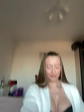Sweet  Milly online show from June 2026 04:44:02 PM