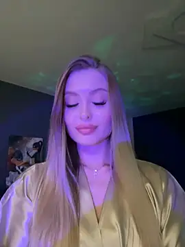 Snapshot of Sweet__Milly chatting on January 2025 06:32:02 PM Sweet  Milly online show from January 2025 06:32:02 PM