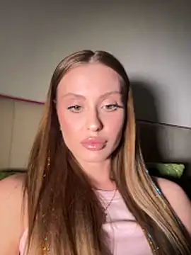 Snapshot of Sweet__Milly chatting on May 2026 03:04:01 PM Sweet Milly online show from May 2026 03:04:01 PM
