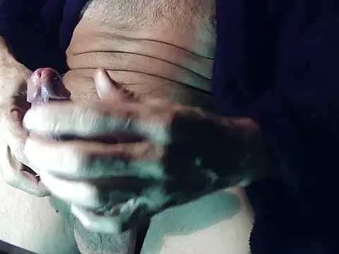 Snapshot of AllllYoursGirls chatting on October 2025 06:54:02 AM AllllYoursGirls online show from October 2025 06:54:02 AM