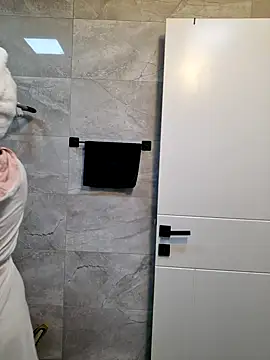 Snapshot of Esmertarcinim chatting on February 2025 11:45:02 AM Esmertarcinim online show from February 2025 11:45:02 AM