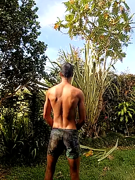 Snapshot of DEMARCOUS_NM chatting on October 2025 08:10:01 PM DEMARCOUS NM online show from October 2025 08:10:01 PM