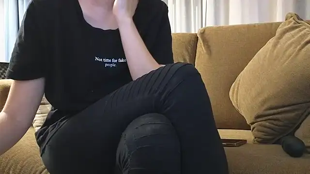 Mr-and-Mrs-Smith online show from April 2026 05:41:02 PM