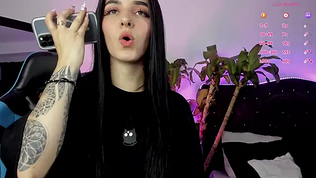 devlin violett online show from January 2025 06:15:02 AM