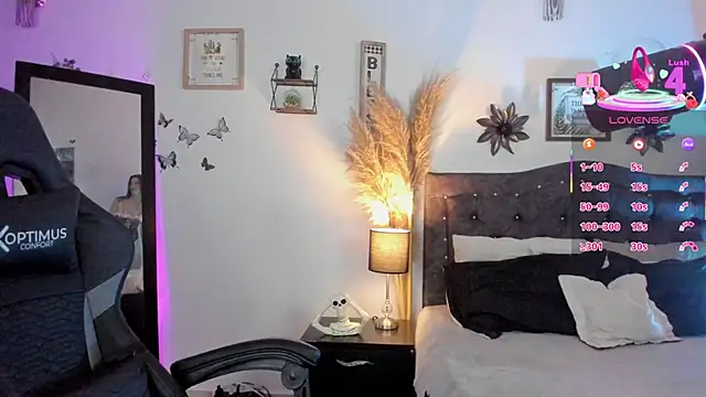 devlin violett online show from September 2025 01:08:01 AM