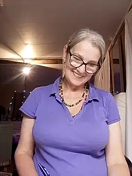 irinamaux online show from October 2025 03:08:01 PM