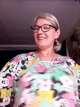 irinamaux online show from June 2026 06:25:01 AM
